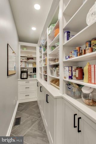 918 SAINT MICHAEL DR, Gambrills, MD 21054