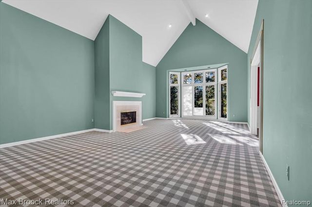 5554 Pine Brooke Court, Bloomfield Hills, MI 48304