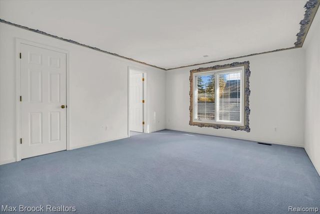 5554 Pine Brooke Court, Bloomfield Hills, MI 48304