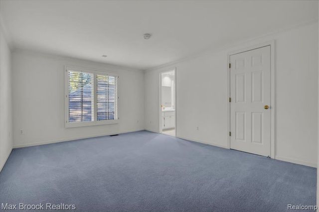 5554 Pine Brooke Court, Bloomfield Hills, MI 48304