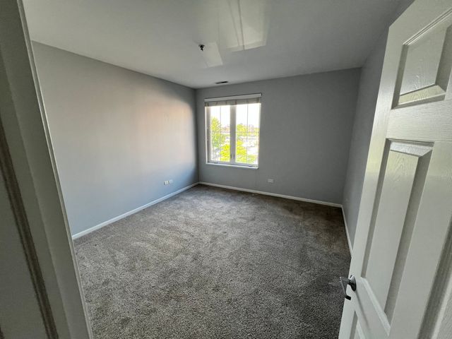 625 Deerfield Road 302, Deerfield, IL 60015