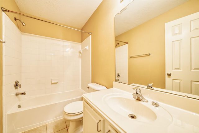 2831 Hackamore Hollow Lane, Houston, TX 77014