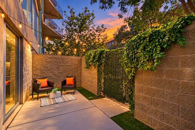1001 Belleview Street 104, Dallas, TX 75215