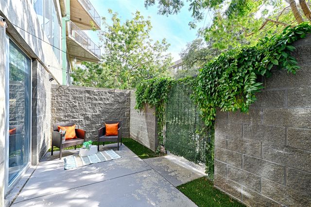 1001 Belleview Street 104, Dallas, TX 75215