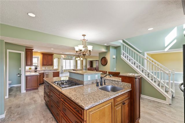 490 Vandalia Drive, Tallmadge, OH 44278