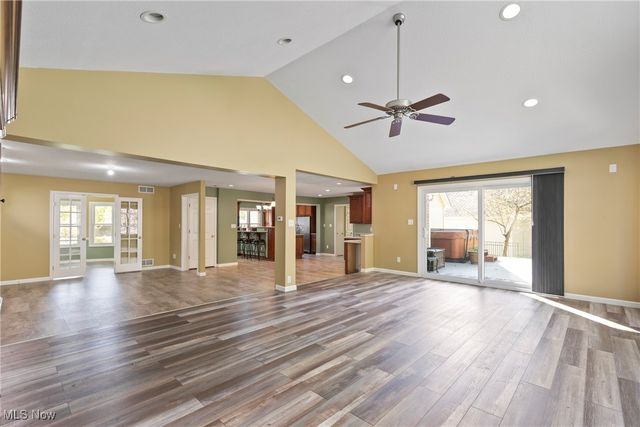 490 Vandalia Drive, Tallmadge, OH 44278