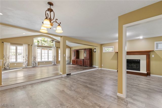 490 Vandalia Drive, Tallmadge, OH 44278