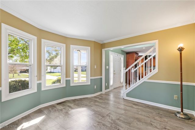 490 Vandalia Drive, Tallmadge, OH 44278