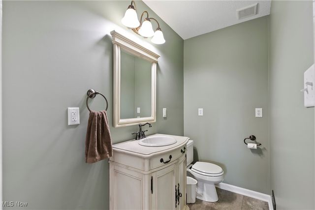 490 Vandalia Drive, Tallmadge, OH 44278