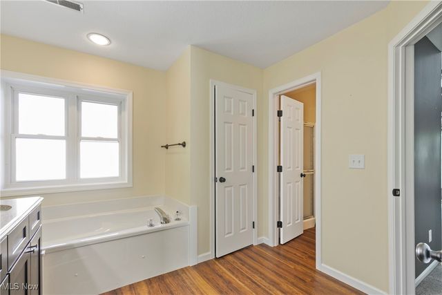 490 Vandalia Drive, Tallmadge, OH 44278