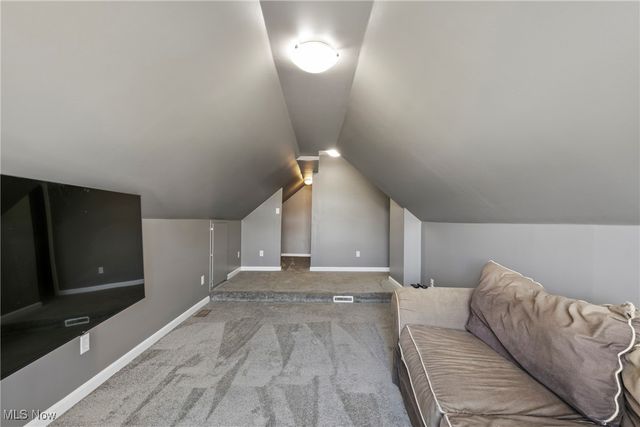 490 Vandalia Drive, Tallmadge, OH 44278