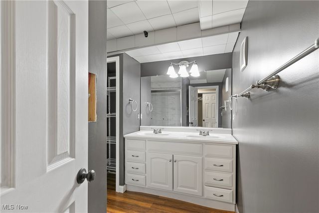 490 Vandalia Drive, Tallmadge, OH 44278