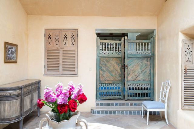 39 Yana Drive, Santa Fe, NM 87506