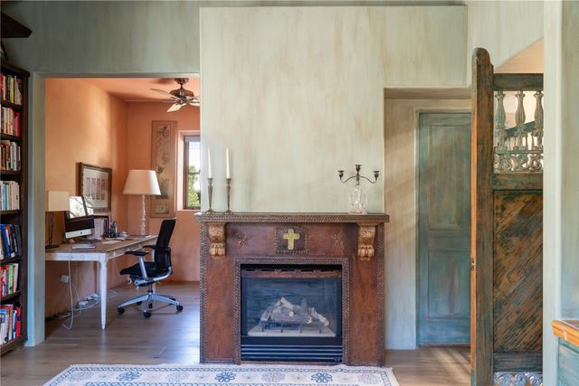 39 Yana Drive, Santa Fe, NM 87506