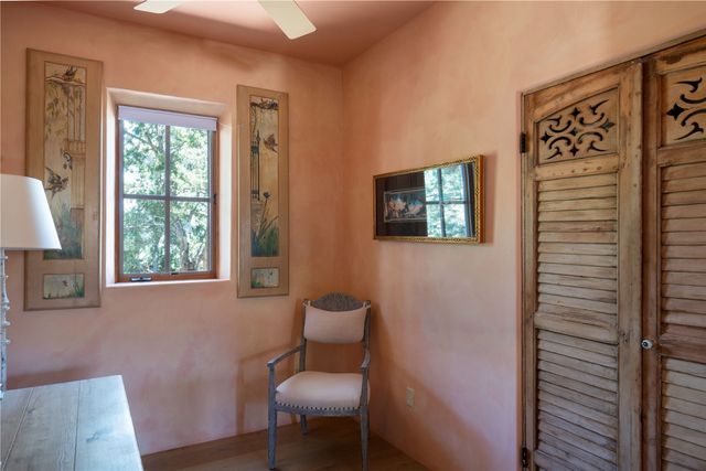 39 Yana Drive, Santa Fe, NM 87506