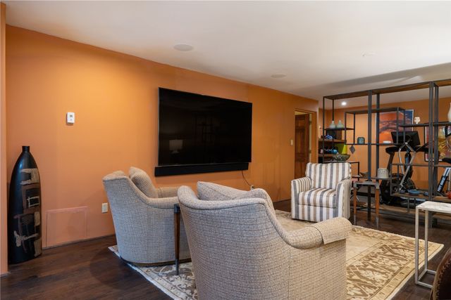 39 Yana Drive, Santa Fe, NM 87506