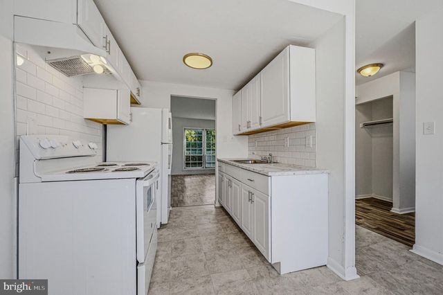 206 WHITHERSPOON LN, Newark, DE 19713