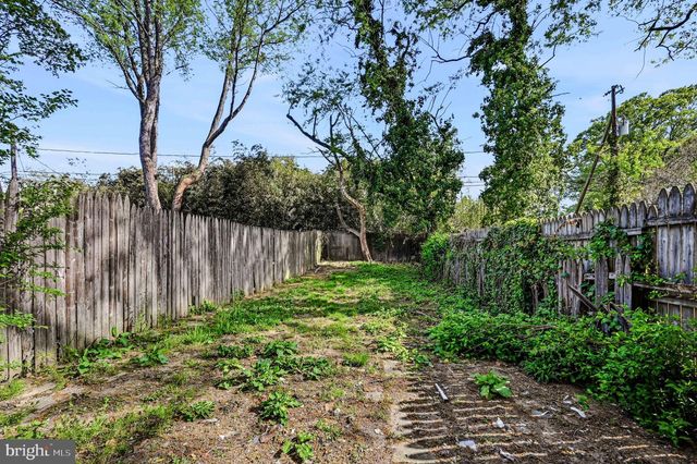 206 WHITHERSPOON LN, Newark, DE 19713