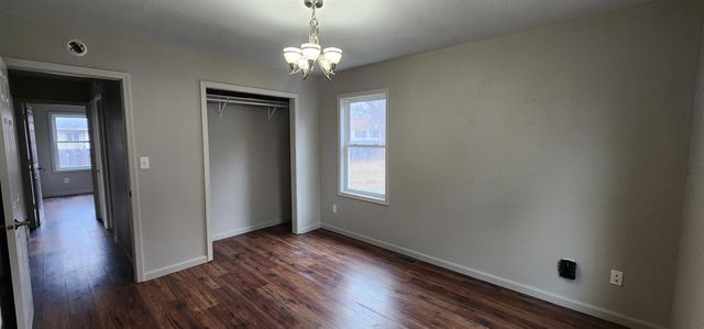 922 University Ave, Minot, ND 58703
