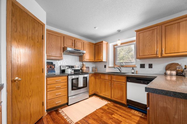 13920 E Bayley Cir, Wichita, KS 67230