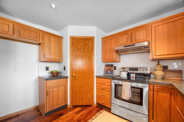 13920 E Bayley Cir, Wichita, KS 67230