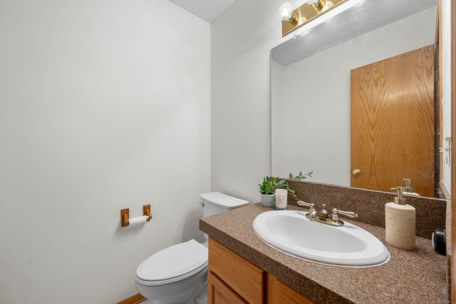 13920 E Bayley Cir, Wichita, KS 67230