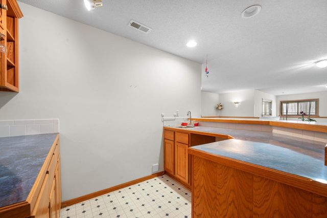 13920 E Bayley Cir, Wichita, KS 67230