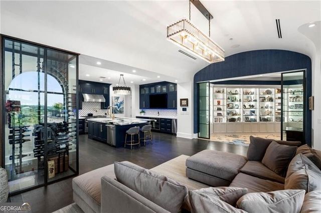 3286 Northside Parkway NW PH2, Atlanta, GA 30327