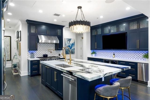 3286 Northside Parkway NW PH2, Atlanta, GA 30327