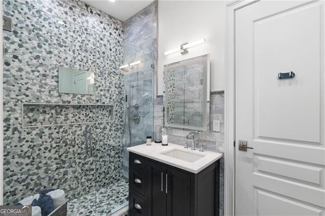 3286 Northside Parkway NW PH2, Atlanta, GA 30327