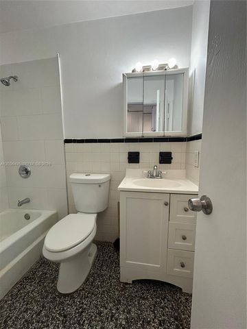1045 N Andrews Avenue 3, Fort Lauderdale, FL 33311