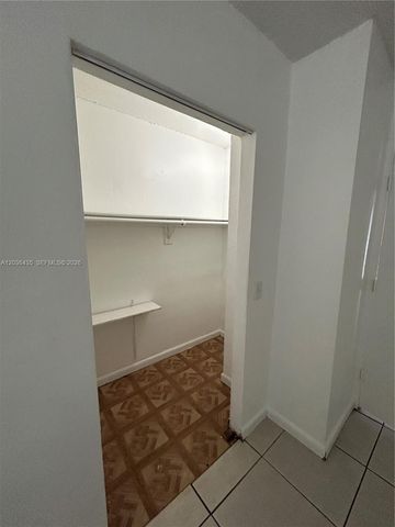 1045 N Andrews Avenue 3, Fort Lauderdale, FL 33311