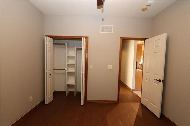 1611 N Marzelle Drive, Joplin, MO 64801