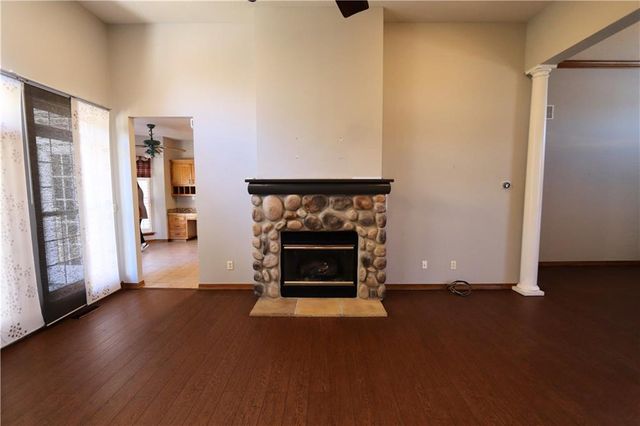 1611 N Marzelle Drive, Joplin, MO 64801