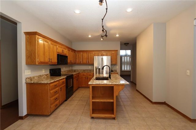 1611 N Marzelle Drive, Joplin, MO 64801