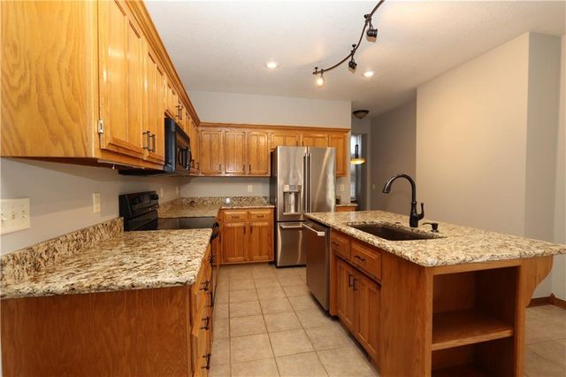 1611 N Marzelle Drive, Joplin, MO 64801