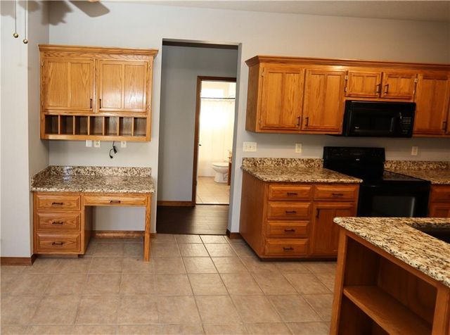 1611 N Marzelle Drive, Joplin, MO 64801