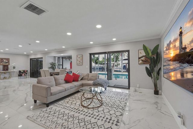 2587 SW 30TH Avenue, Fort Lauderdale, FL 33312