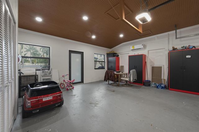 2587 SW 30TH Avenue, Fort Lauderdale, FL 33312