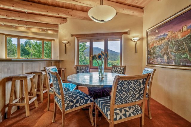 1564 Cerro Gordo Road, Santa Fe, NM 87501