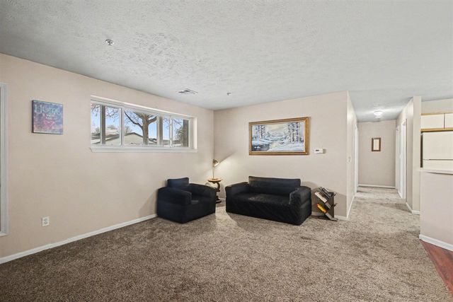 5869 Crosswinds Drive 11, Norton Shores, MI 49444