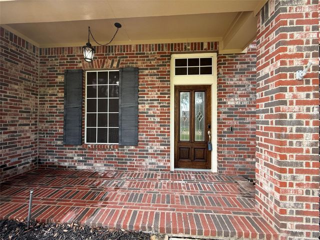 26823 Lakeridge Park Lane, Cypress, TX 77433