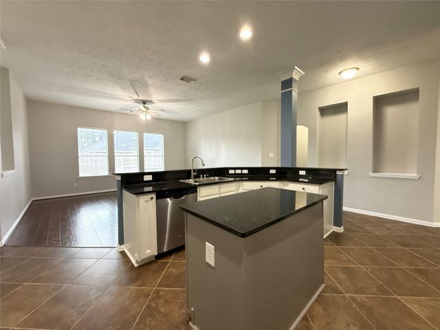 26823 Lakeridge Park Lane, Cypress, TX 77433