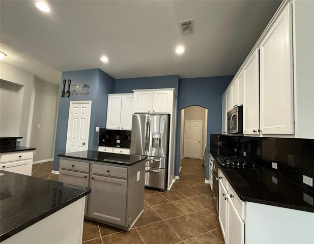 26823 Lakeridge Park Lane, Cypress, TX 77433