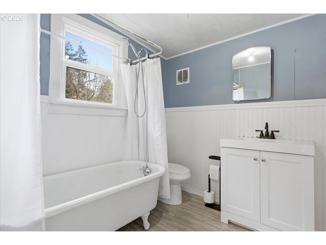 51 WILKINSON St, Carson, WA 98610