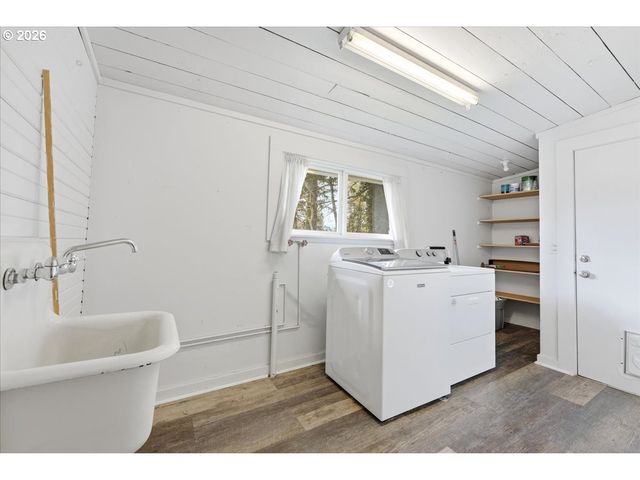 51 WILKINSON St, Carson, WA 98610