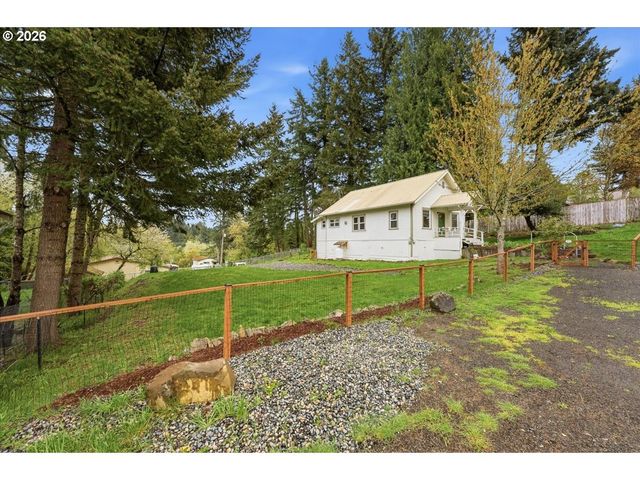 51 WILKINSON St, Carson, WA 98610