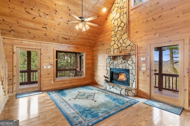 131 Toccoa Overlook Lane, Blue Ridge, GA 30513