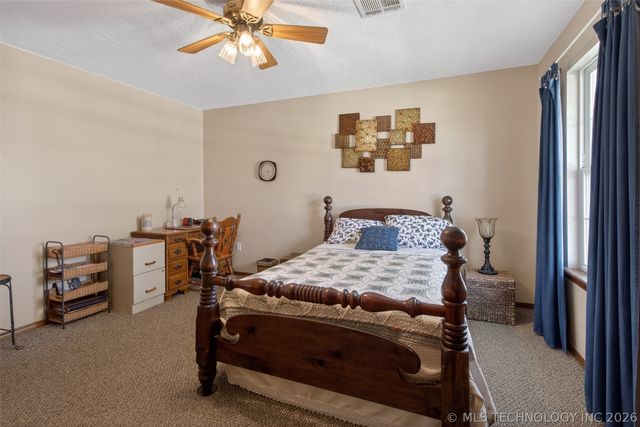 6562 E 570 Road, Locust Grove, OK 74352