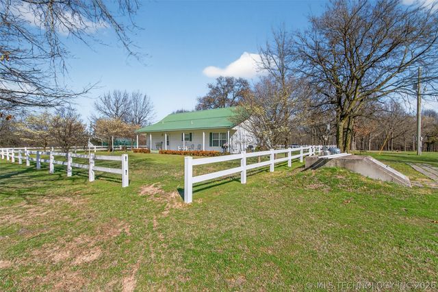 6562 E 570 Road, Locust Grove, OK 74352